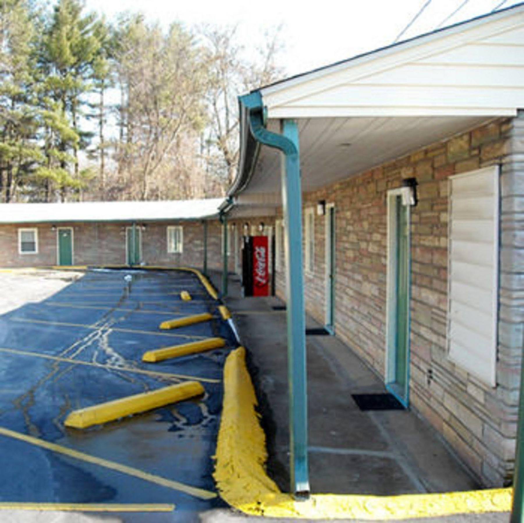 Whispering Pines Motel - Asheville Dış mekan fotoğraf