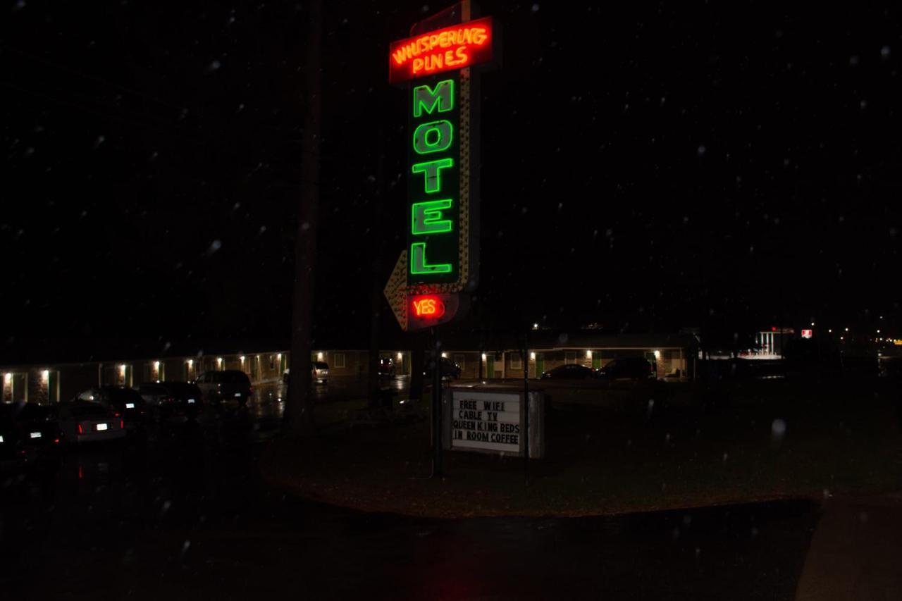 Whispering Pines Motel - Asheville Dış mekan fotoğraf